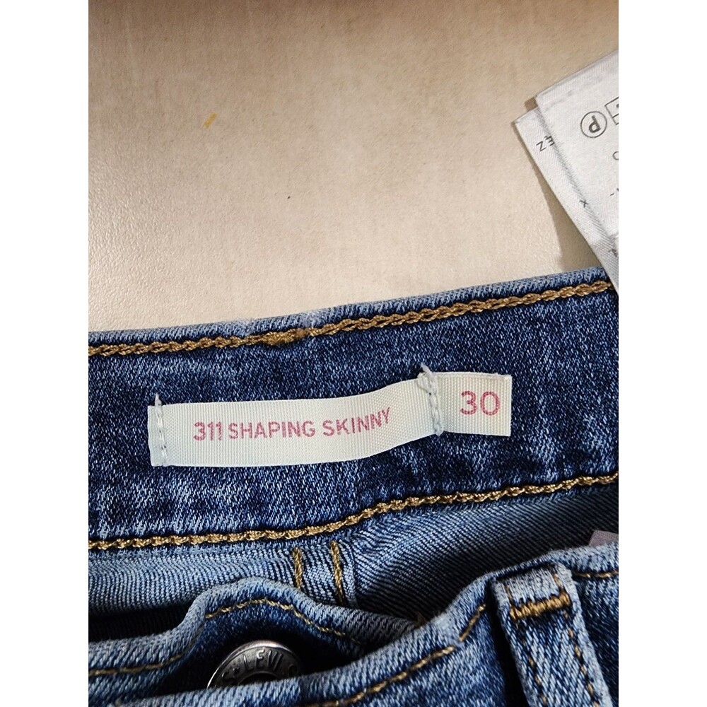 Levis 311 Jeans Womens 30 Blue Denim Shaping Skinny Capri